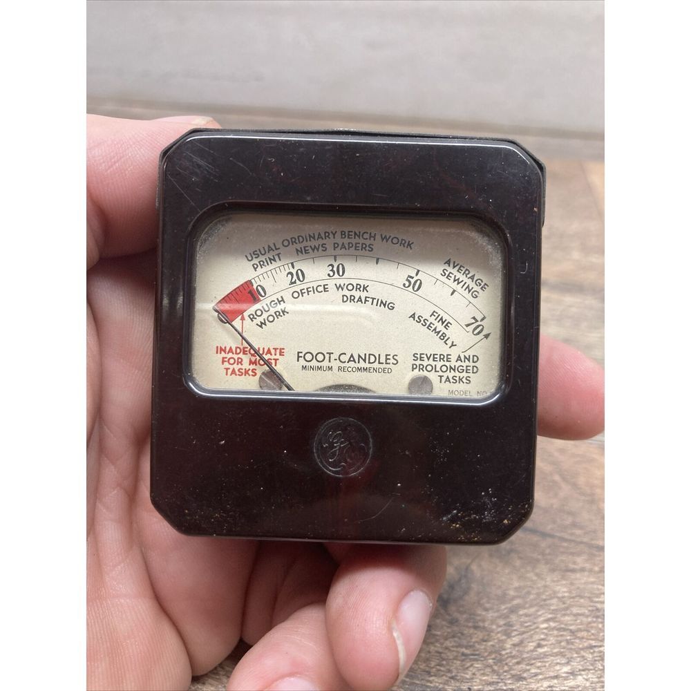 Vintage 1935 GE Light Meter - Recommended  Foot-Candles - for office-work areas‎